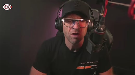 Should Apple make iPhone smaller again?