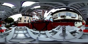 Ist das nicht cool? Die Drehleiter der Freiwillige Feuerwehr Isny im Allgäu fährt zusammen und Ihr schaut im 360 Grad-Video zu. Die DLAK 23/12 ist nicht das einzige Highlight im Fuhrpark der Feuerwehr: http://www.feuerwehrmagazin.de/fahrzeuge-modelle/fahrzeuge/die-5-coolsten-fahrzeuge-der-feuerwehr-isny-64369 | Feuerwehr-Magazin