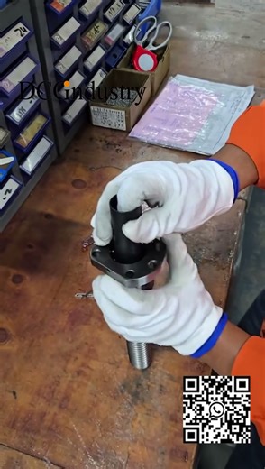 How Ball Screws Achieve Ultra-Precise Linear Motion#ballscrew #linearguide #cncmachinetools