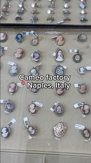 Cameo factory 🐚🌸 Naples, Italy #cameo #jewelry #naples #italy