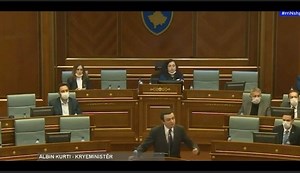 270K views · 1.3K shares | Fjalimi i #ALBINKURTIT që duhet ta ndëgjojnë të gjithë #profiterat e pas luftës . ❌Prandaj edhe mos e tepro fortë me mburrje qe ke qenë ne luftë se për vendin tan ke qenë. ❌Luftar i vërtet eshtë ai qe nuk merr kurxho mas luftës. | Zemra.de | Facebook