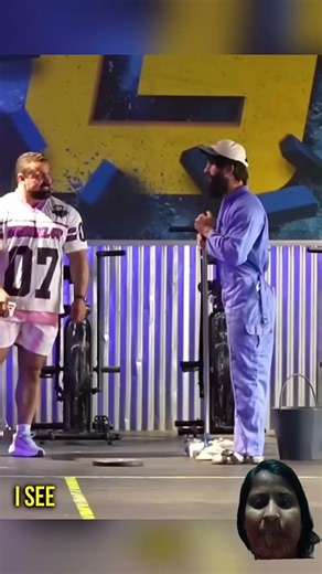 elite powerlifter pretend to be cleaner in gym # short