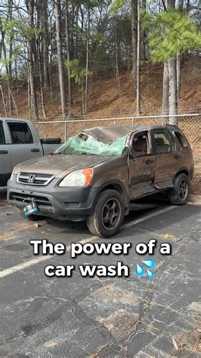 A little rinse and shine does just the trick 😉 #Hayes #Dealership #Car #Cars #CarWash