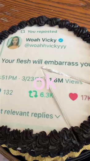 unicornprincess (@saddanielcaesarglazer)’s video of woah vickys tweets