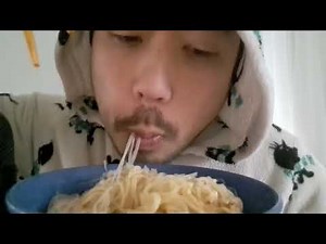 ASMR EATING SOUNDS NOODLES (NO TALKING)