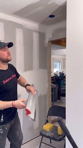 3.6M views · 29K reactions | Mudding is Fun! Doing the last coat of mud on this corner using @level5tools skimming blade! #construction #homerenovation #renovation #diy #realestate #design #entrepreneur #tools #remodel #interiordesign #carpentry #woodworking #diy | Misha Panchishak | Facebook