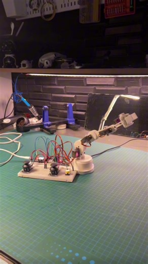 🛠️ Mini Robot Arm DIY Build Building my own joystick-controlled mini robot arm using an ESP32 and a handful of servo motors. Simple parts, a few design mistakes, and a final build that actually works. This video shows the components, the 3D printing process, what went wrong, what worked, and the final result. 📌 What’s in this video: • ESP32-based mini robot arm build • 16-channel servo driver and MG90S servos • Dual joystick control with button input • Modified and custom 3D-printed base • Ass