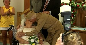 West Virginia couple celebrates 75th anniversary by recreating wedding day