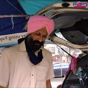2.2M views · 8.6K reactions | this man of delhi convert his car into a kitchen, and offring delicious food only starts from 40 rupee | Moms Kitchen | Facebook