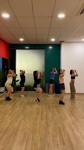 Learn the Love Sand Dance with Linh Vu