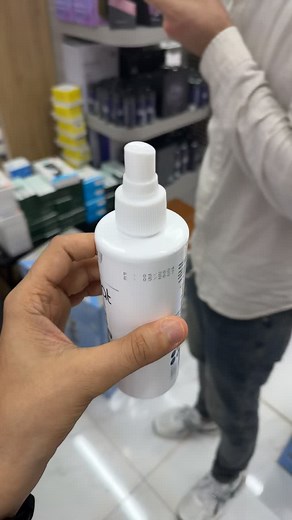 Spray Cleaner Usage and Tips in Retail Settings