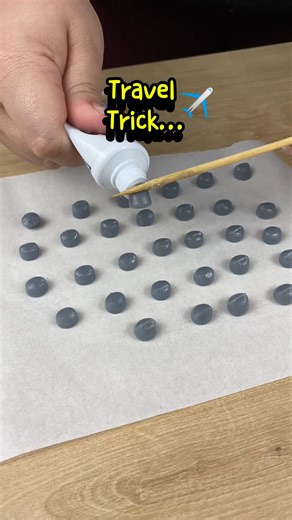 1.5M views · 2.3K reactions | Keep your toothpaste covered in baking soda — it can seriously save you in a pinch 珞 | My Tips Book | Facebook