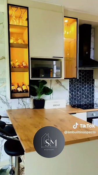 Amazingly beautiful kitchen design, done by SM BUILT IN ASPECT #kitchen #kitchenhacks #wardrobe #wardobeessential