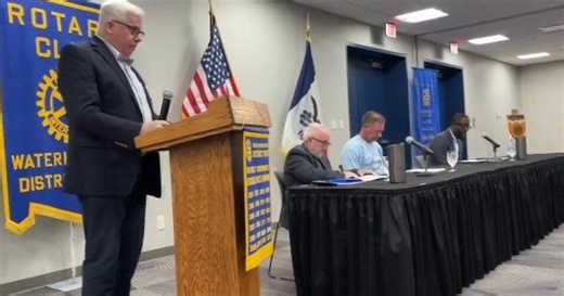 Waterloo mayoral hopefuls address key issues at local event