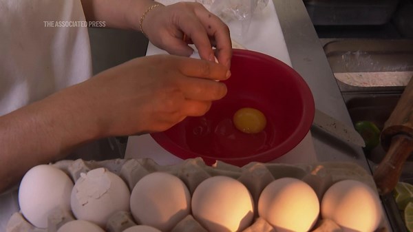 With king cakes in high demand, New Orleans bakery feels financial burden due to egg shortage