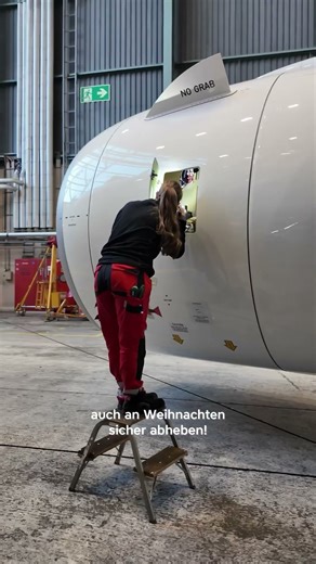 Unsere Technik-Held:innen an Flynachten!🎄✈️