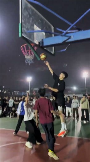 Stuck Height. Missed Shots. Blurred Faces. I’m Tired.#Basketball #HoopersLife #TiredSoul