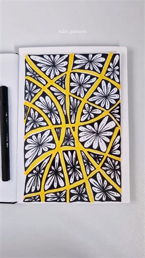 ‎نیلیا | هنردرمانی | Art Meditation‎ on Instagram‎: "وسایلی که استفاده کردم: دفتر از : @polar_bear_sketchbook ماژیک راندو پایه الکل"‎