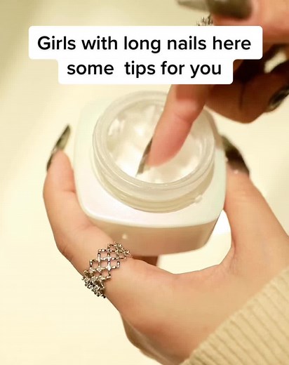 Press-on long nails are so easy to apply but here are some long nail function tips you may need #longnailsproblems #longnailtips #pressonnails #longnailissue #pressonnailstutorial