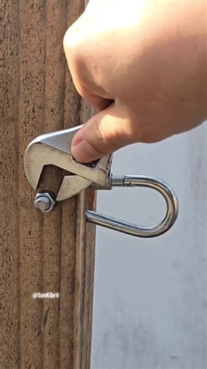 A smarter way to speed up any fence installation. The Simple Loop Hack streamlines alignment, fastening, and setup—reducing labor time and standardizing every step. Upgrade your workflow with one small, high-impact tool.