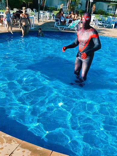 ✨ Aldeia das Águas Park é um destino completo de diversão aquática , ótimo para famílias, amigos e quem gosta de atividades emocionantes e variadas. 🏖️ O Village das Águas oferece o ambiente perfeito para relaxar depois desse dia intenso, com conforto, tranquilidade e boa infraestrutura, dentro do mesmo complexo ou bem próximo 🏠 Se você se hospedar no Condomínio Village, dentro do Parque Aquático Aldeias das Águas, a diversão está garantida! 🌊☀️ Venha curtir o verão com conforto, lazer e aces