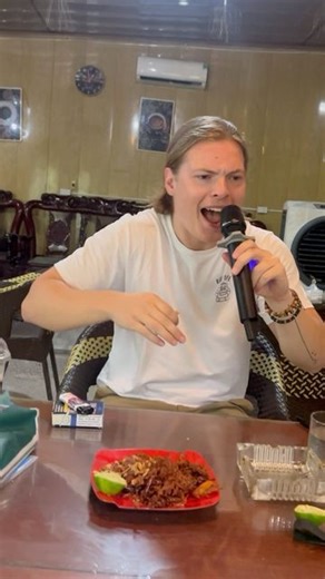 Ann-Kathrin Bendixen on Instagram: "Vietnam Tag 2 🇻🇳 #vietnam #reisen #abenteuer"