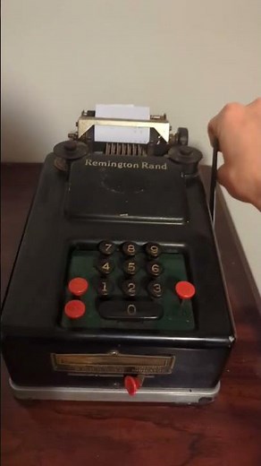 1930s Remington adding machine. calculator from 100 years back!!!