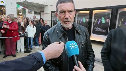 Antonio Banderas (65 años): “El cine está en un momento definitivo por la IA y el teatro es un refugio para la verdad”