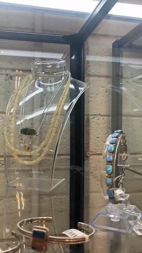 6 comments | Opal worldwide Artist including Arizona many different types of Opal from around the world !! | Apryl C-Crick | Facebook