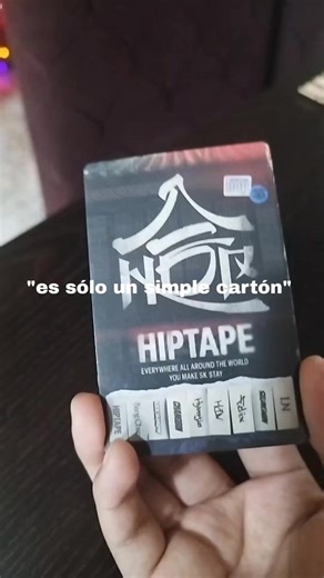 es un simple cartón Maluma baby