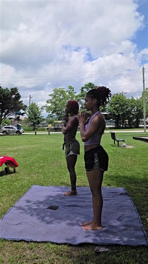 A deep one-legged balance practice. We build strength, focus, and control over time. #BalancePractice #YogaTraining #MindBody
