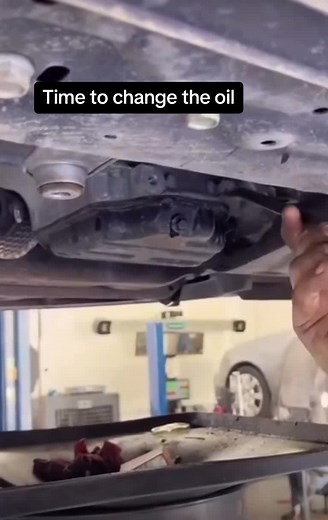 African Mechanic Oil Seal Change