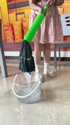 Self Squeezing Mopper: Efficient Home Cleaning Solution