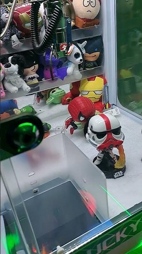 Going Wild With The Lucky Claw Machine !