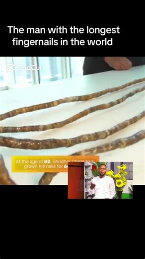 The Man with the Longest Fingernails in the World