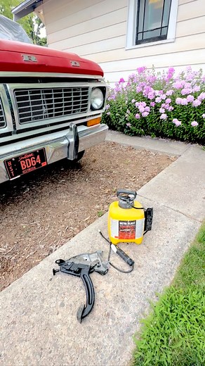 Metal blast 💥 on the 72 Ranger 🤘🏼🔥#rustbullet #metalblast #ranger #restoration #bumpside #vintage #candyapplered #72 #f250 #wicked | Robert Dickenson