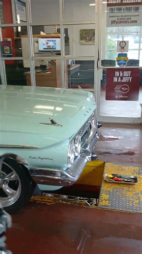 1961 Chevy Impala fuel injected). 🇺🇸