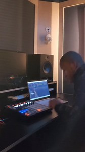 20K views · 78 reactions | Protect your neck from this sensational @therealasethic beat  #MadeWithNI | Native Instruments | Facebook