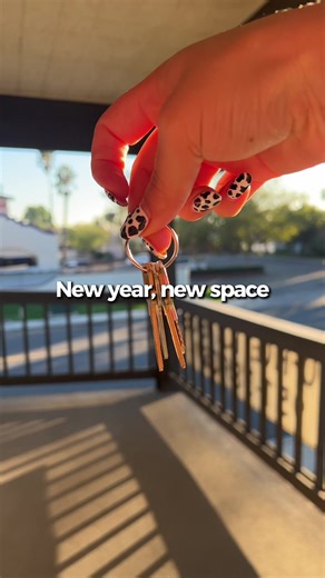 SURPRISE!! LesliePop officially has a new home!! This is NOT going to be a storefront But will be our headquarters 🤩 Having a storefront is too much pressure for me rn I don’t want to worry about keeping it clean 24/7 Dealing with strangers walking into my space Designing a cute store For now I just needed a space to house my products & call my office 🥹 I had zero intentions of moving into a new space but unforeseen circumstances pushed me into this path & although this seems scary considering