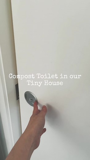 Waterless compost toilet in our #tinyhouse - no flushing, no smell #composting