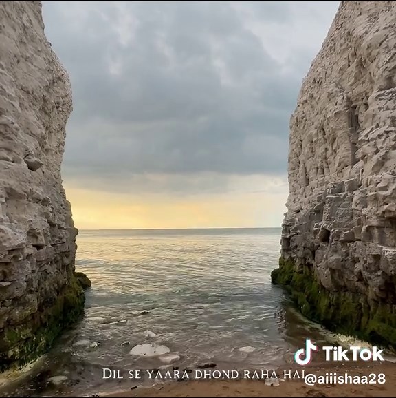 Aiiishaa28 on TikTok