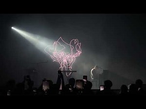 Porter Robinson - Goodbye to a World (Live in Singapore)