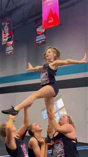 Exciting Cheer Stunt Compilation