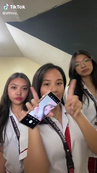 prom💋💋 #fyp #trio #ftypシ #foryoupage #fypシ゚viral #prom