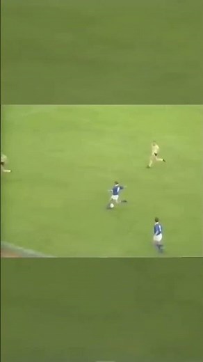 David Speedie Goes in Goal for Coventry 😂 | 1989 vs Millwall