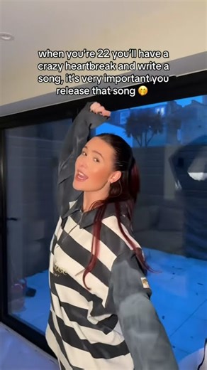 happy 3 years to red flags!!! 🚩 #redflags