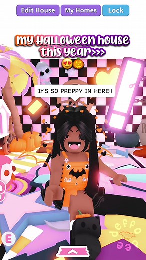 Explore the Preppy Halloween Houses in Adopt Me Roblox!