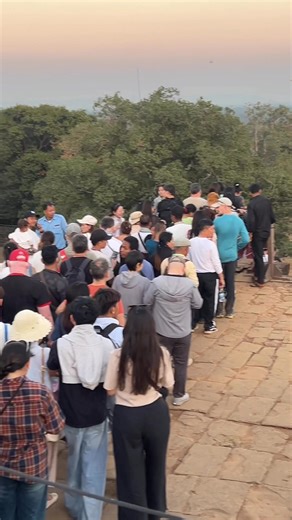 #sunset #mountainview #angkorwattemple #mountainview #taphromtemple #sunsetviewpoint #angkorwattemple #angkorthom #bayontemple #siemreaptrip #tourguidelife #jungle #kingdomofcambodia | Angkor Forever Tour guide Service