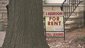 Tonight at 10 -- It's a big turnover time in housing leases and some college students will find themselves stuck in a gap where they have no place to stay for 1-2 weeks. A new "lease gap" program looks to fix that. | KWWL