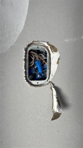 208K views · 431 reactions | ⚡️electric box#drywallpatch #taping #box | drywallfinisherforyou | Facebook